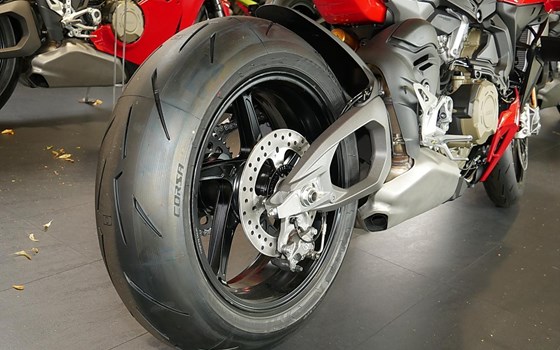 Neufahrzeug Ducati Streetfighter V4 S - Bild 3