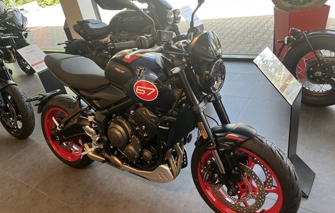 Triumph Trident 660 Triple Tribute
