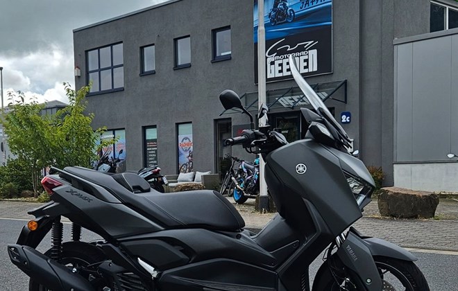 Yamaha XMAX 125