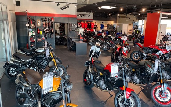 Neufahrzeug Ducati Streetfighter V4 S - Bild 8