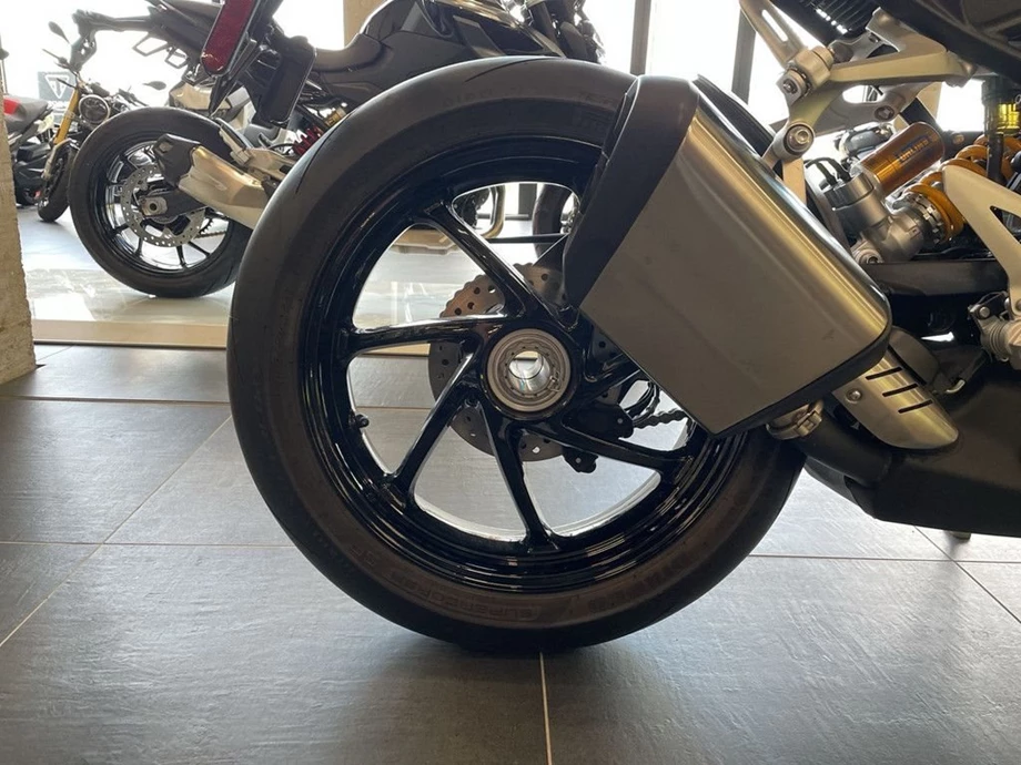 Angebot Triumph Speed Triple 1200 RS Bild 10: Angebot Triumph Speed Triple 1200 RS