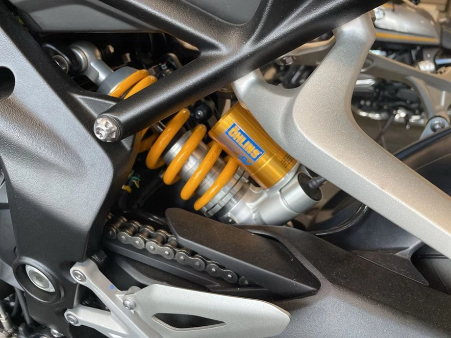 Angebot Triumph Speed Triple 1200 RS Bild 16: Angebot Triumph Speed Triple 1200 RS