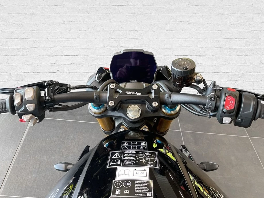 Angebot Triumph Speed Triple 1200 RS Bild 6: Angebot Triumph Speed Triple 1200 RS