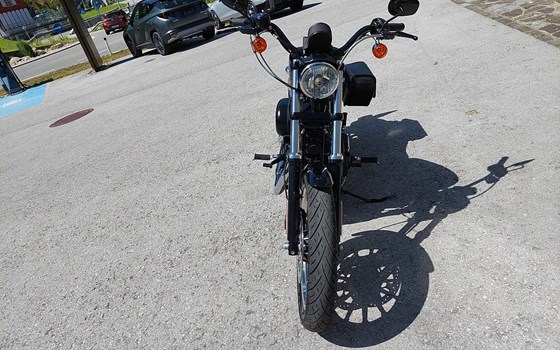 Gebrauchtmotorrad Harley-Davidson Sportster XL 883 R Roadster - Bild 3 Gebrauchtmotorrad Harley-Davidson Sportster XL 883 R Roadster - Bild 3