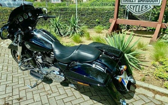Gebrauchtmotorrad Harley-Davidson Touring Street Glide Special FLHXS - Bild 11