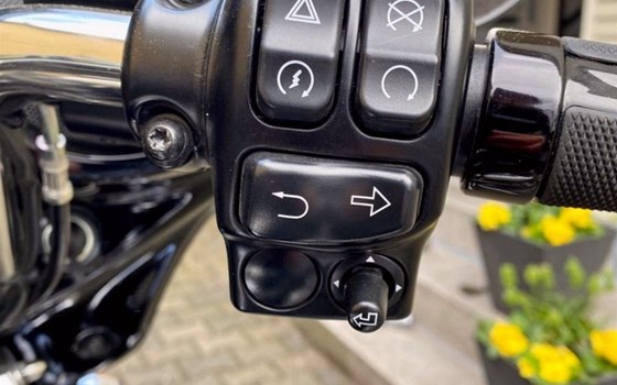 Gebrauchtmotorrad Harley-Davidson Touring Street Glide Special FLHXS - Bild 14