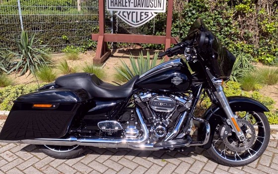 Gebrauchtmotorrad Harley-Davidson Touring Street Glide Special FLHXS - Bild 7