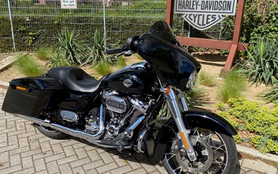 Gebrauchtmotorrad Harley-Davidson Touring Street Glide Special FLHXS - Bild 9