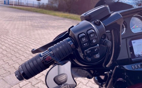 Gebrauchtmotorrad Harley-Davidson Touring Street Glide Special FLHXS - Bild 14