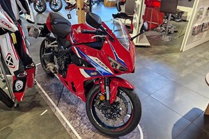 Offer Honda CBR650R E-Clutch