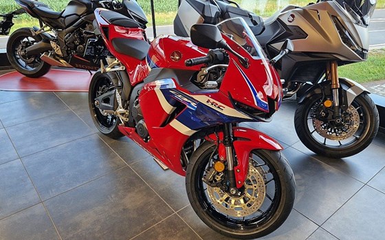 Neufahrzeug Honda CBR600RR - Bild 1 Neufahrzeug Honda CBR600RR - Bild 1