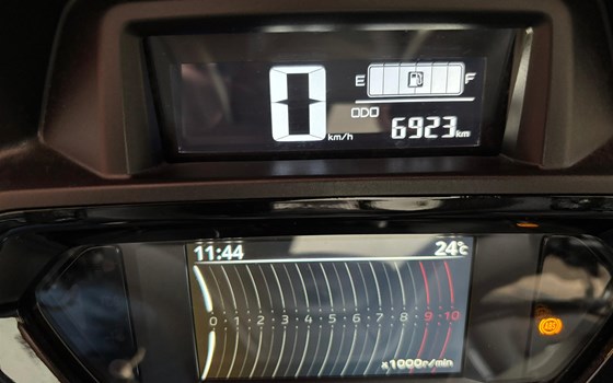 Gebrauchtmotorrad Yamaha XMAX 300 Tech MAX - Bild 10