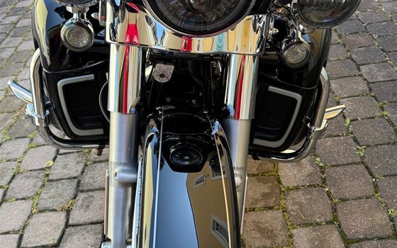 Gebrauchtmotorrad Harley-Davidson Touring Electra Glide Ultra Limited FLHTK - Bild 14 Gebrauchtmotorrad Harley-Davidson Touring Electra Glide Ultra Limited FLHTK - Bild 14