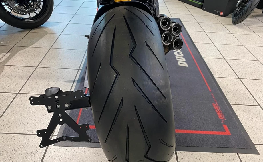 Angebot Ducati Diavel V4 Bild 5: Angebot Ducati Diavel V4