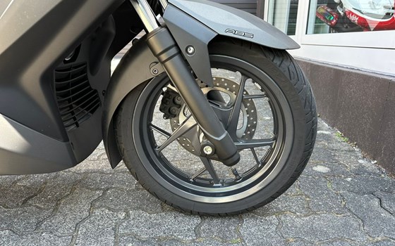 Gebrauchtmotorrad Yamaha XMAX 125 - Bild 14