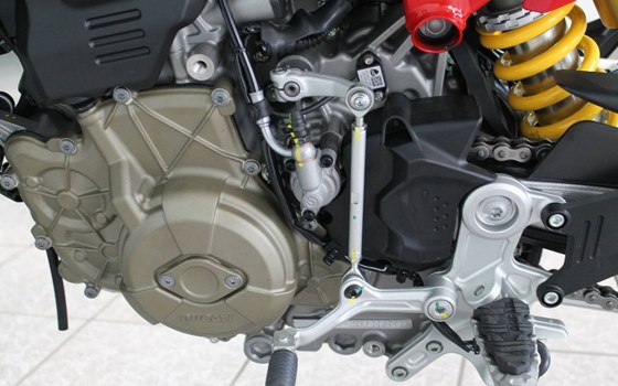 Gebrauchtmotorrad Ducati Hypermotard 698 Mono RVE - Bild 12