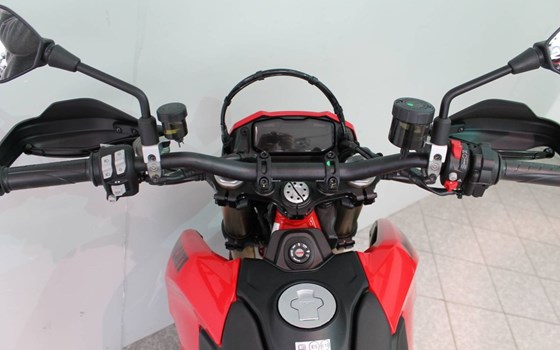 Gebrauchtmotorrad Ducati Hypermotard 698 Mono RVE - Bild 7