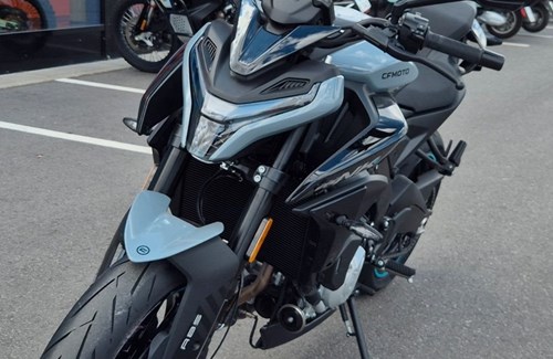 Neumotorrad CFMOTO 675NK
