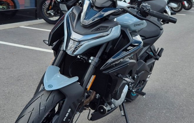 CFMOTO 675NK