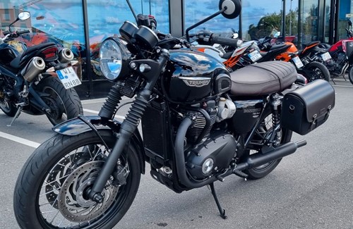 Gebrauchtmotorrad Triumph Bonneville T120 Black