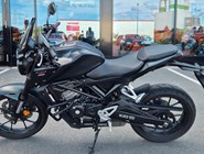 Honda CB125R