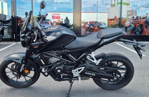 Gebrauchtmotorrad Honda CB125R