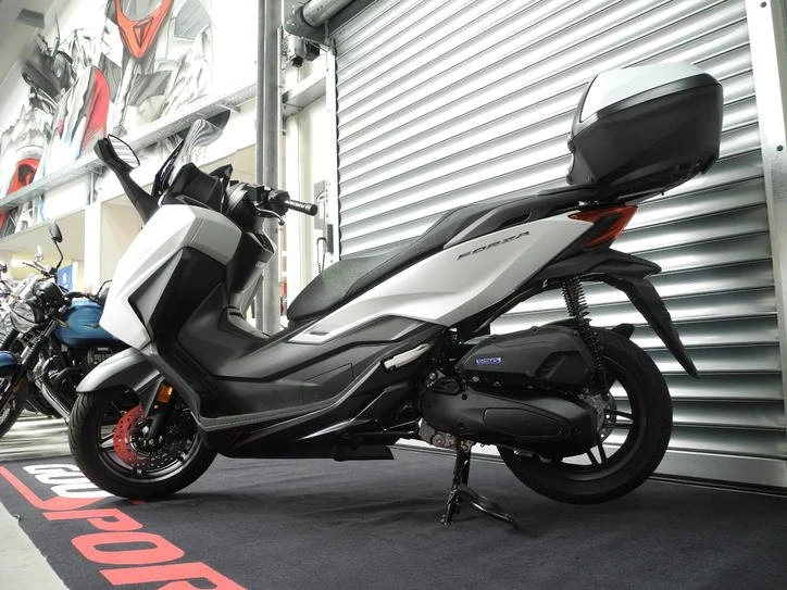Angebot Honda Forza 350 Bild 2: Angebot Honda Forza 350