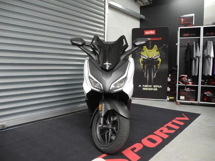 Angebot Honda Forza 350 Bild 3: Angebot Honda Forza 350
