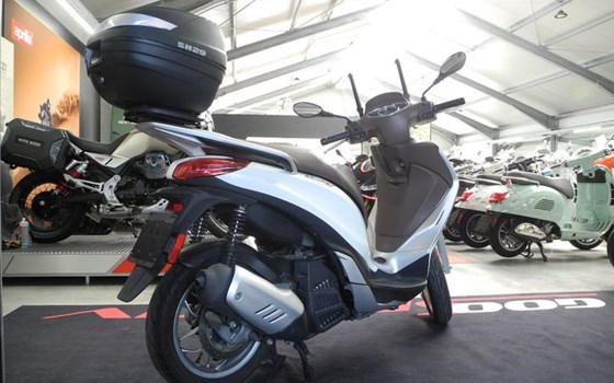 Gebrauchtmotorrad Piaggio Medley 125 ie IGET - Bild 7