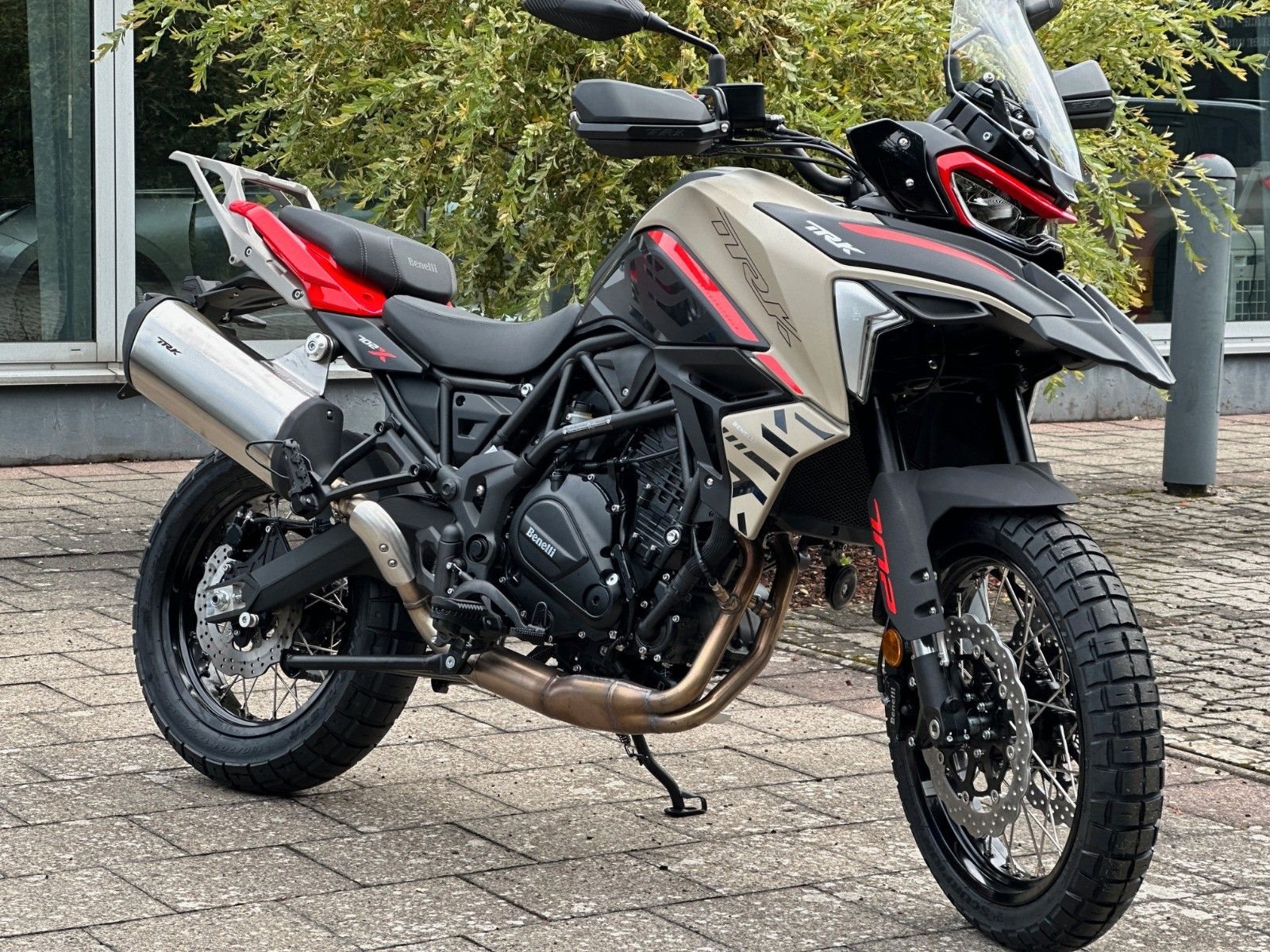 Benelli TRK 702 X