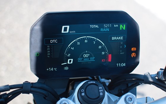 Gebrauchtmotorrad BMW F 900 R - Bild 4