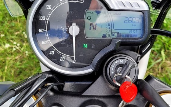 Gebrauchtmotorrad Triumph Scrambler 400 X - Bild 5 Gebrauchtmotorrad Triumph Scrambler 400 X - Bild 5
