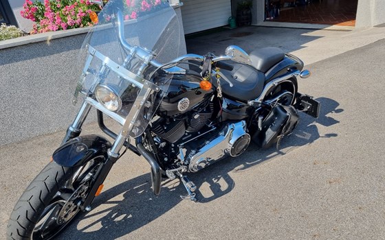 Gebrauchtmotorrad Harley-Davidson Softail Breakout FXSB - Bild 1 Gebrauchtmotorrad Harley-Davidson Softail Breakout FXSB - Bild 1