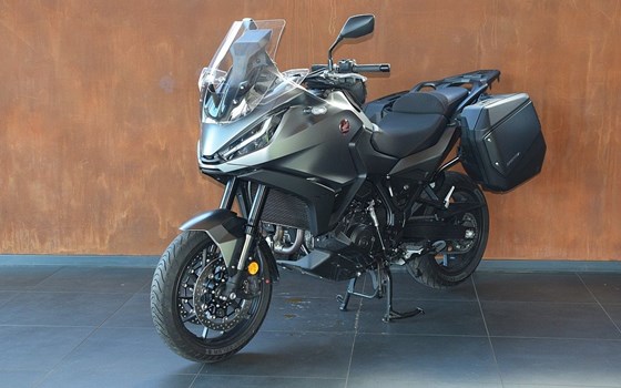 Gebrauchtmotorrad Honda NT1100 - Bild 3 Gebrauchtmotorrad Honda NT1100 - Bild 3