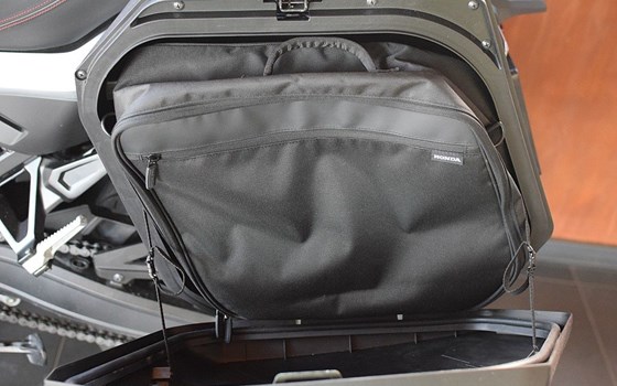 Gebrauchtmotorrad Honda NT1100 - Bild 5