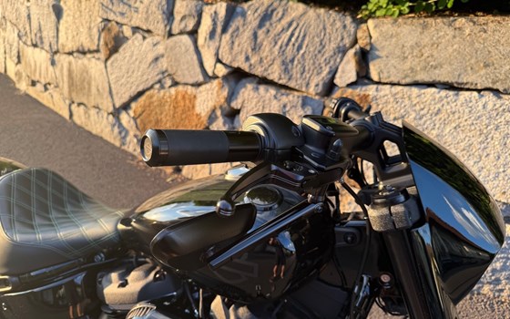 Gebrauchtmotorrad Harley-Davidson Softail Fat Bob 114 FXFBS - Bild 15 Gebrauchtmotorrad Harley-Davidson Softail Fat Bob 114 FXFBS - Bild 15