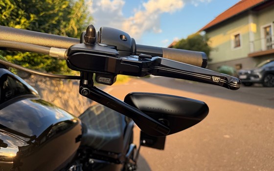 Gebrauchtmotorrad Harley-Davidson Softail Fat Bob 114 FXFBS - Bild 9 Gebrauchtmotorrad Harley-Davidson Softail Fat Bob 114 FXFBS - Bild 9