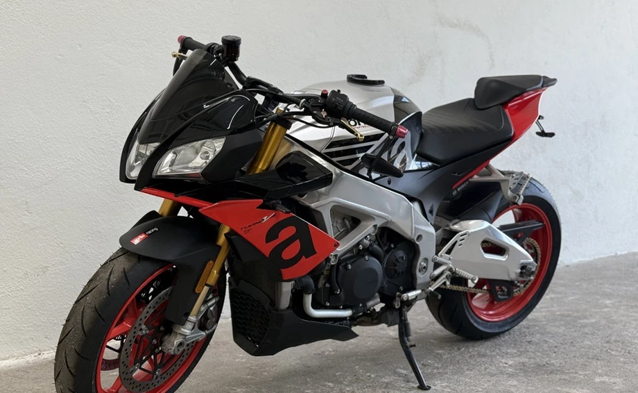 Angebot Aprilia Tuono V4 1100 Factory Bild 1: Angebot Aprilia Tuono V4 1100 Factory