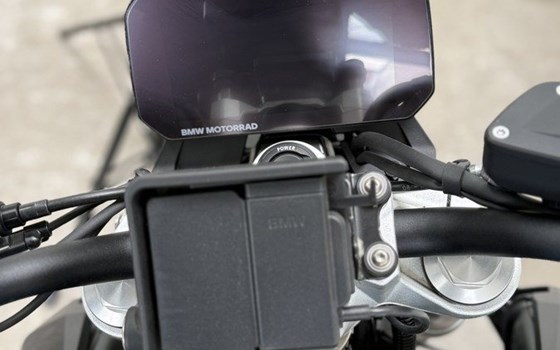 Gebrauchtmotorrad BMW F 900 R - Bild 6