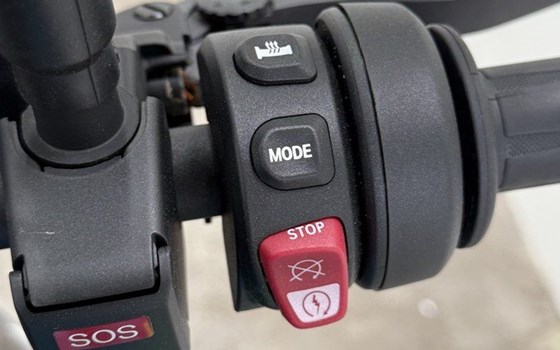 Gebrauchtmotorrad BMW F 900 R - Bild 8