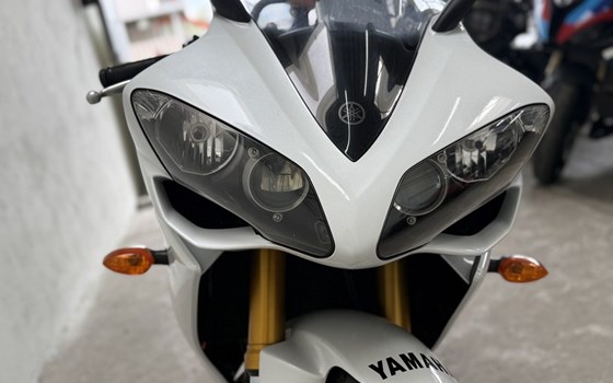 Gebrauchtmotorrad Yamaha R1 - Bild 3