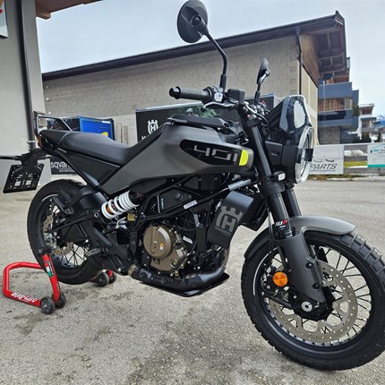 NEUFAHRZEUG Husqvarna Svartpilen 401