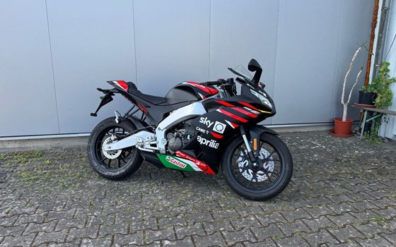 Gebrauchtmotorrad Aprilia RS 125 GP Replica - Bild 2