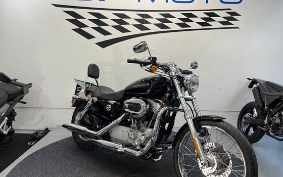 Gebrauchtmotorrad Harley-Davidson Sportster XL 883 C Custom - Bild 2