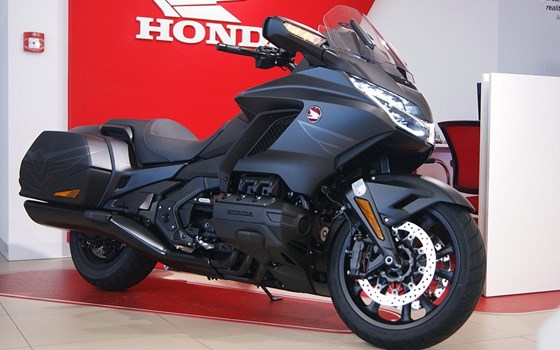 Gebrauchtmotorrad Honda GL 1800 Goldwing DCT - Bild 2