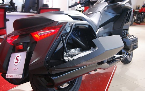 Gebrauchtmotorrad Honda GL 1800 Goldwing DCT - Bild 8