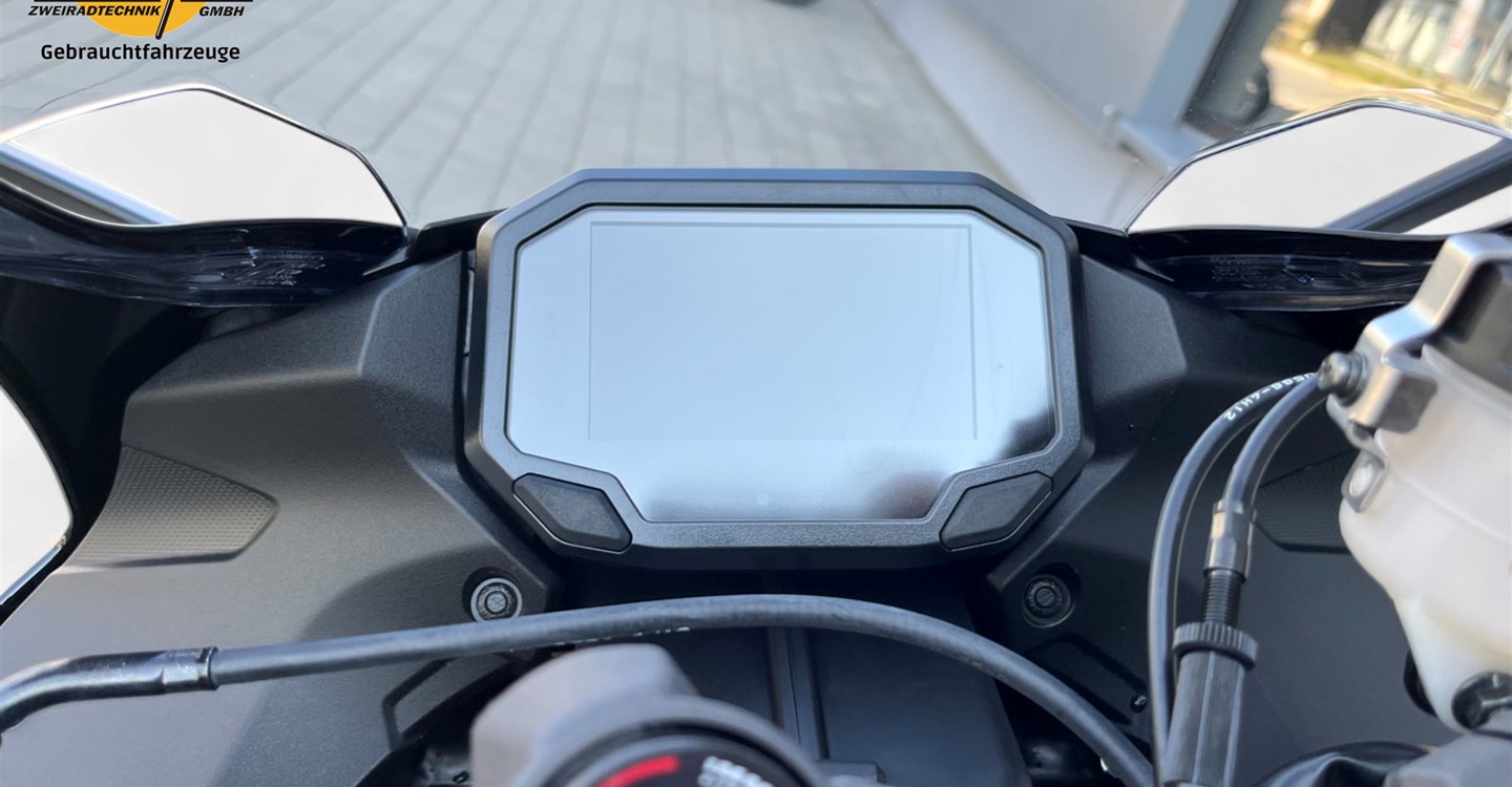 Offer Kawasaki Ninja ZX-6R