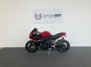 Gebrauchtmotorrad Triumph Speed Triple 1200 RR