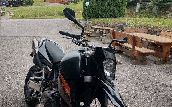 Gebrauchtmotorrad KTM 990 Supermoto - Bild 2 Gebrauchtmotorrad KTM 990 Supermoto - Bild 2