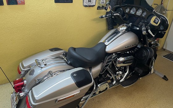 Gebrauchtmotorrad Harley-Davidson FLHTK Electra Glide Ultra Limited - Bild 3